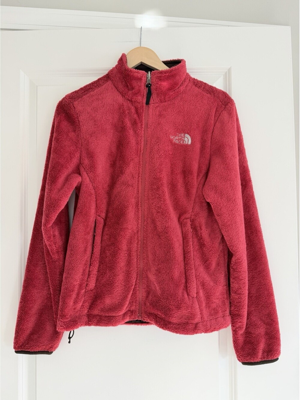 The North Face Pink Osito Fleece Jacket Women’s Size S Cozy Outdoorsy Athleisure